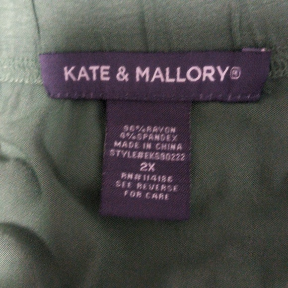 Green Ruffle Maxi Skirt / Size 2X / NWOT - Picture 6 of 6